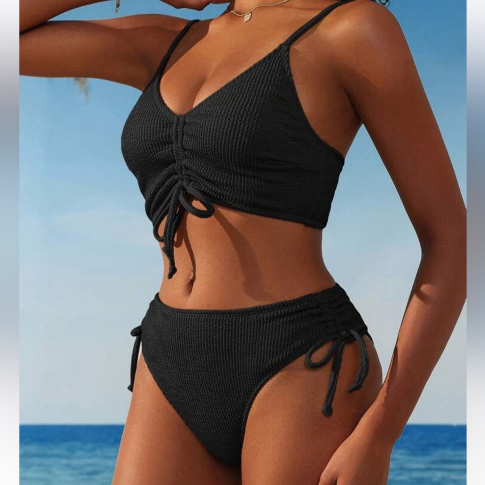 ⭐️SHEIN Black Textured Bikini Set M NWOT